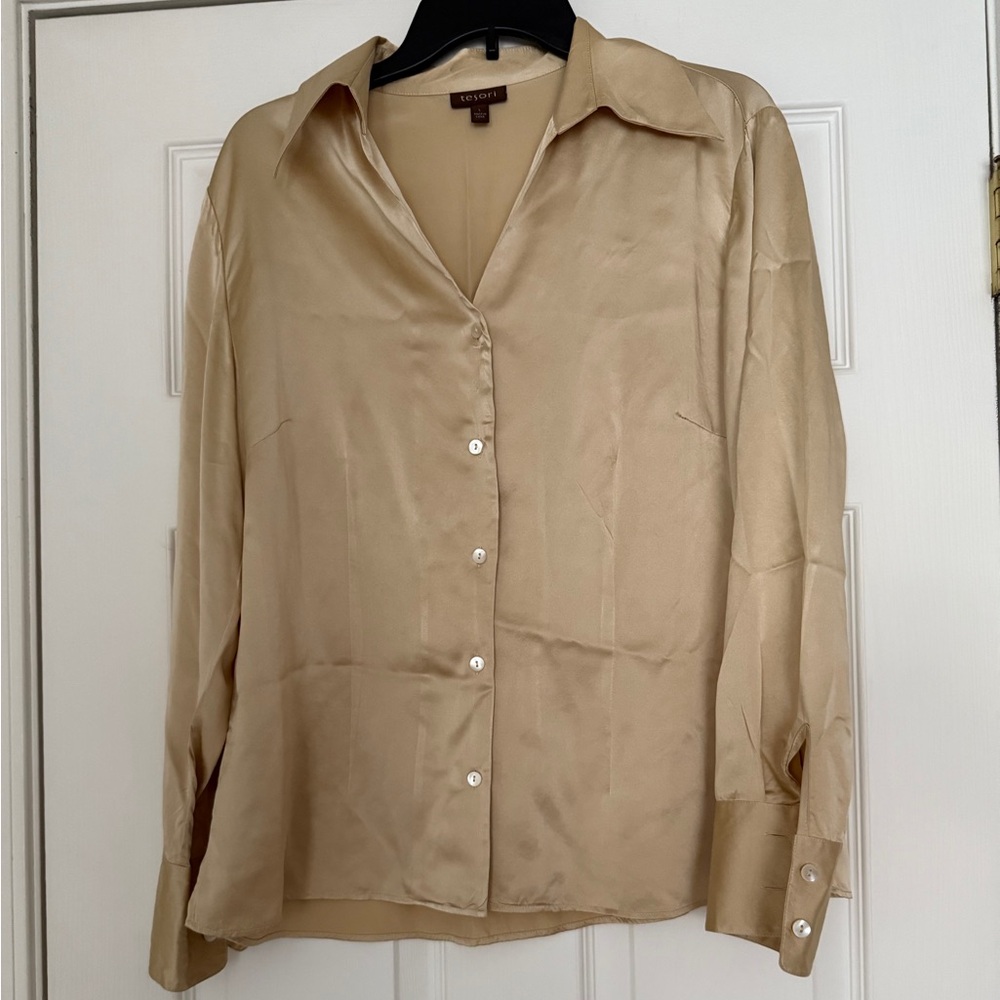 Tesori tan 100% silk  Blouse